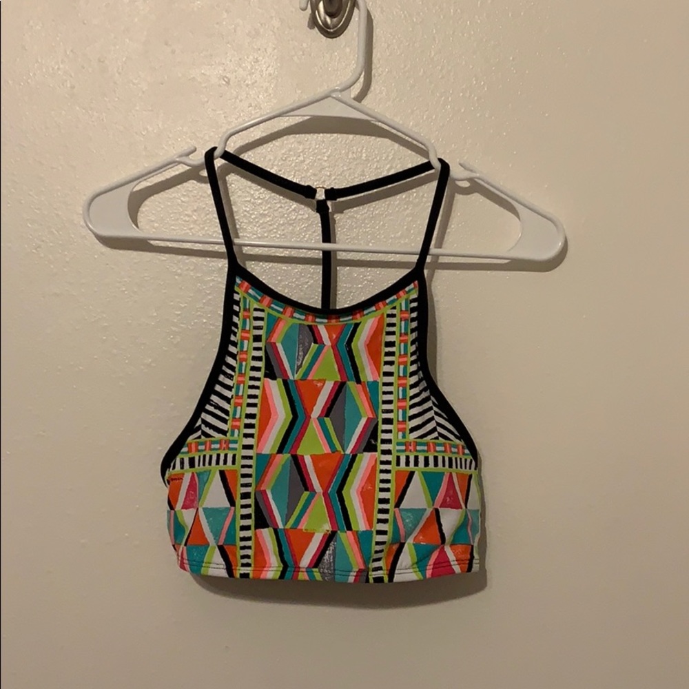 Trina Turk Women’s GEO engineer sports bra top